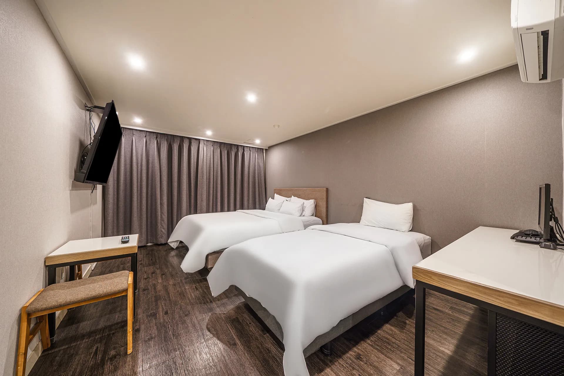 プレミアツイン