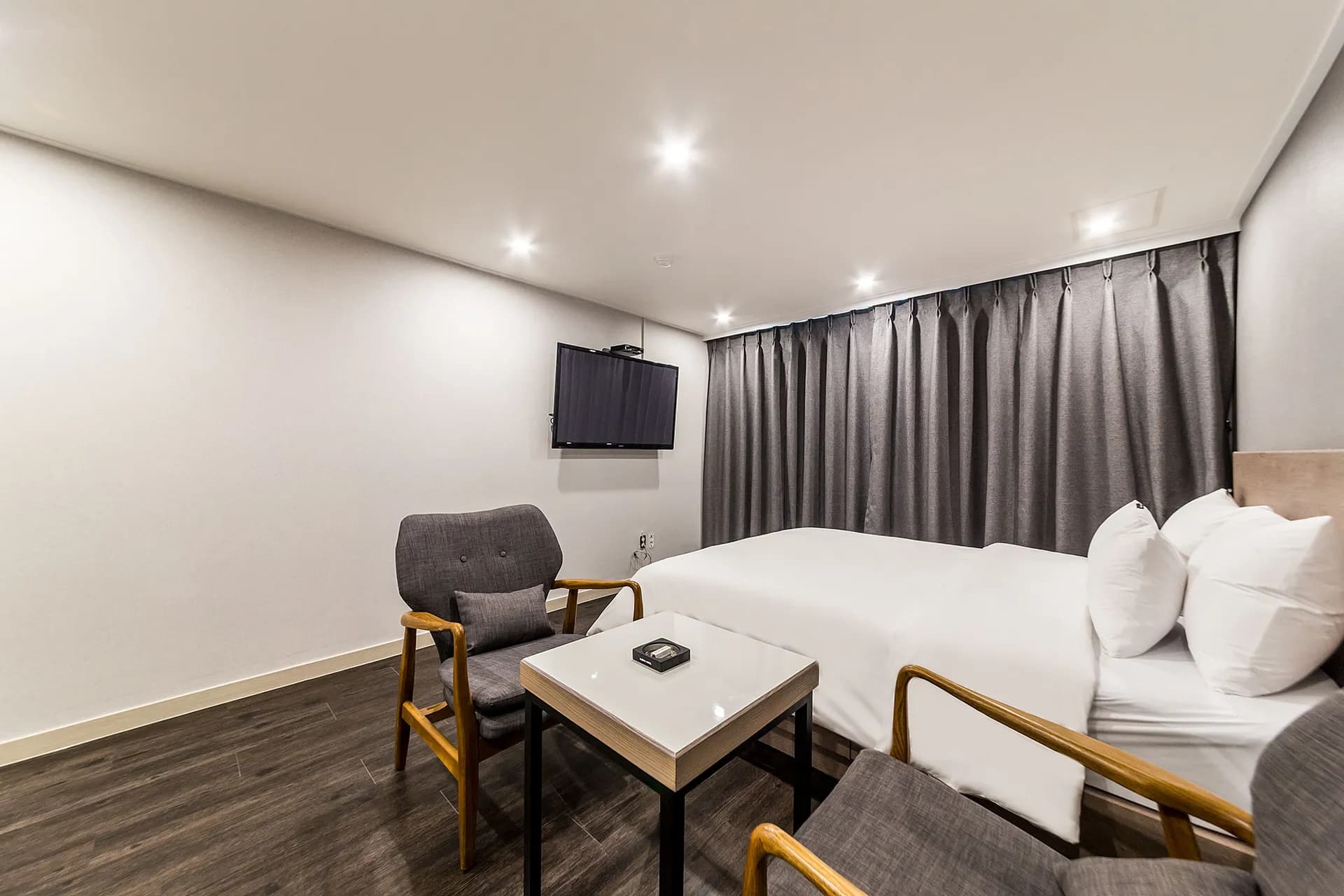 프리미어 안마의자